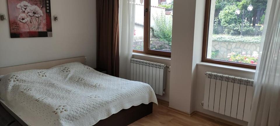 Ela Guest house 3*